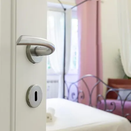 Apartament Domusfebo-vaticansuites Rzym